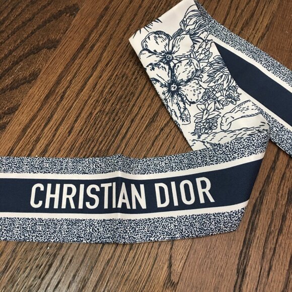 Dior Navy Jungle Silk Twilly - Picture 4 of 5